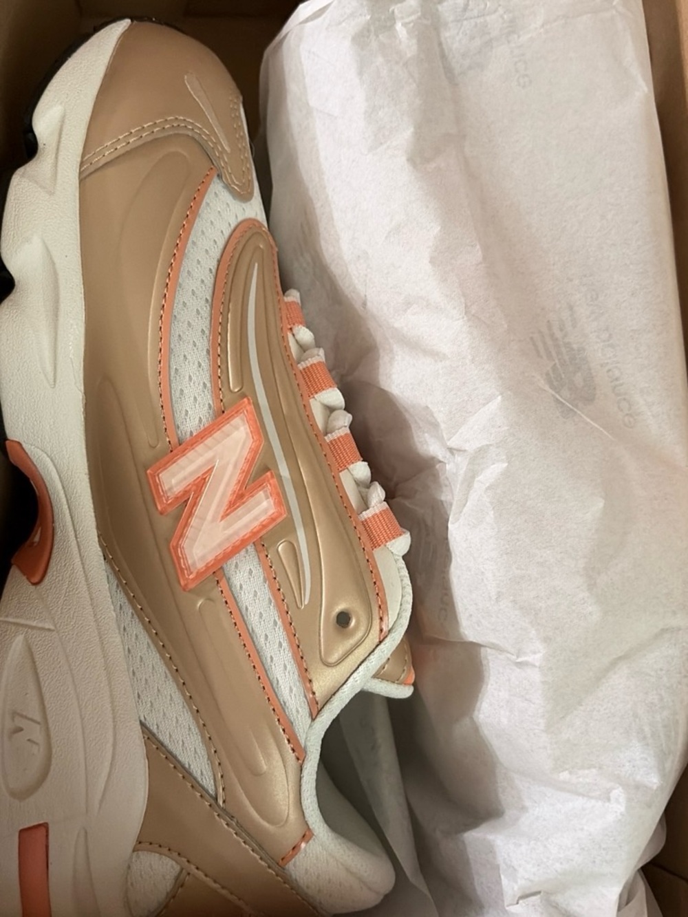 New Balance Tan, White & Peach Runner Sneakers